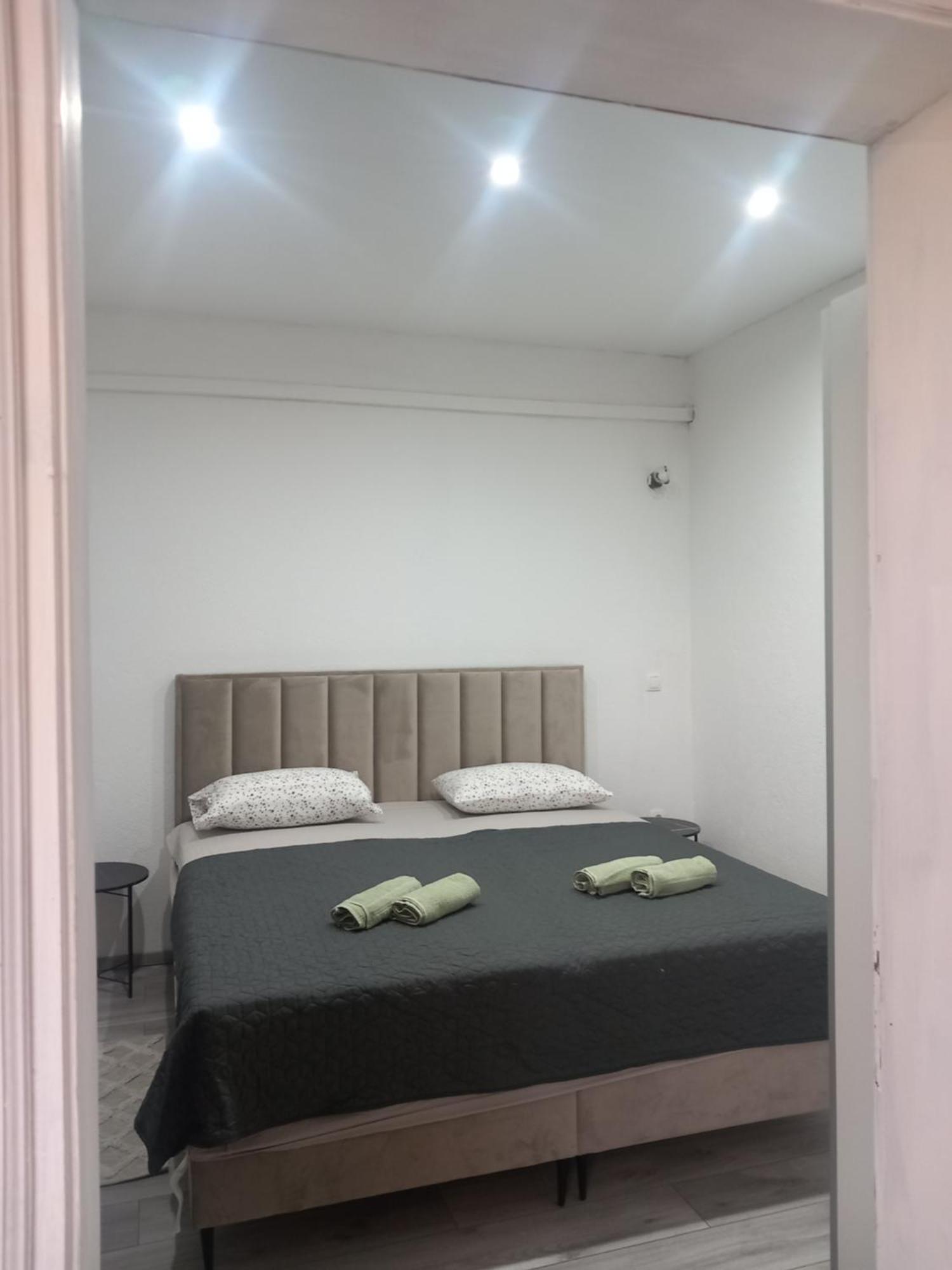 Apartmani Goga Biograd Na Moru Exterior foto